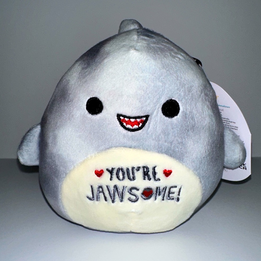 5" "You're Jawsome!" Bernard the Shark 2023 Valentines Squishmallows